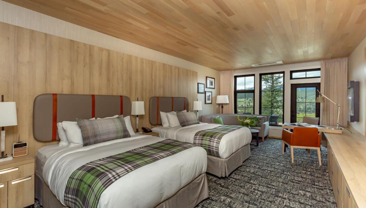 Headwaters Lodge At Eagle Ranch Resort Invermere Kültér fotó